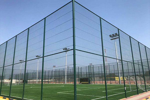 77779193永利官网照明1000W投光灯用在迪拜的球场项目